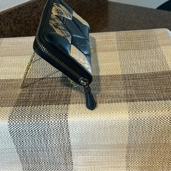 Coach 90’s Black Patchwork Full Zip Wallet - Picture 3 of 6